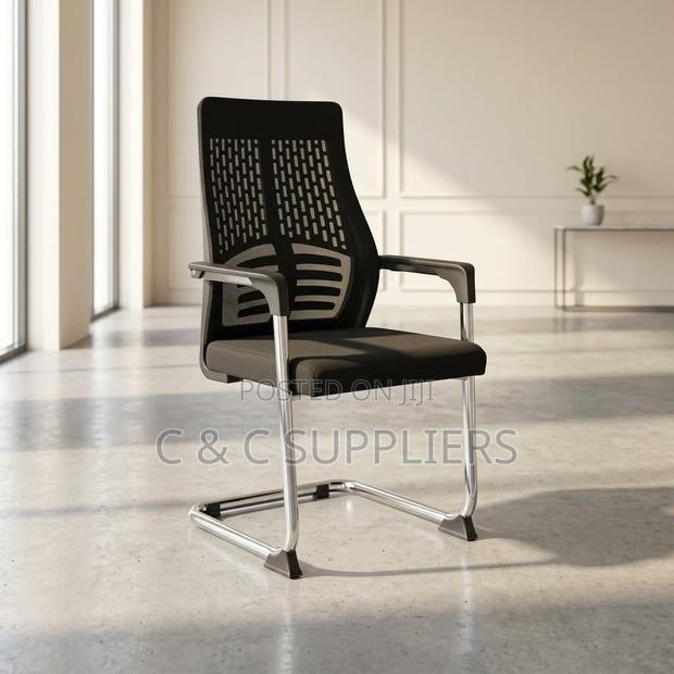 Ergonomic Mesh Guest Arm Chair.