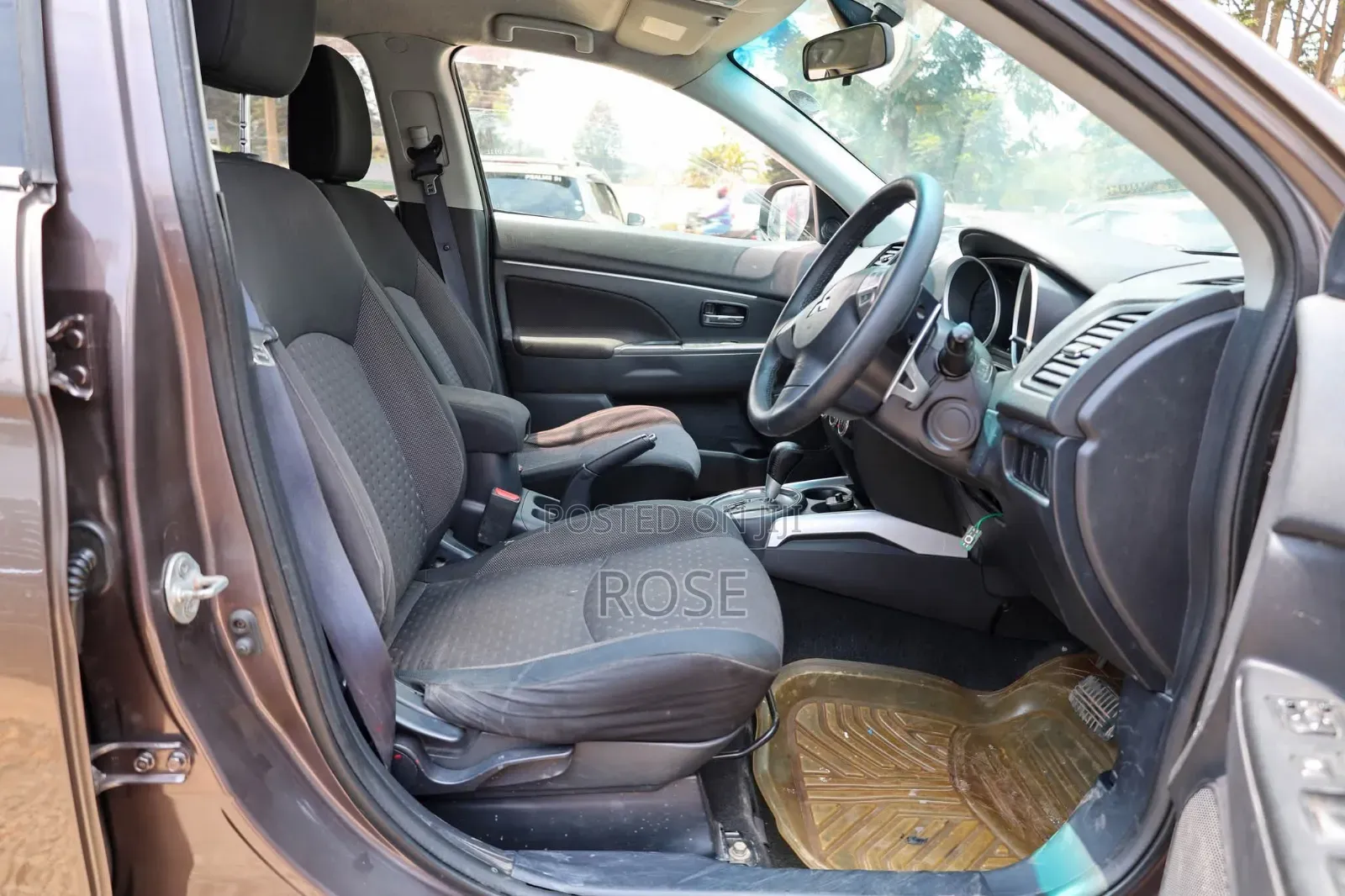 Mitsubishi RVR 2.0 2011 Brown
