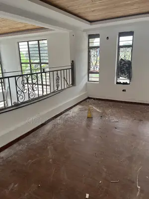 Self Interlocking Floor Tiles