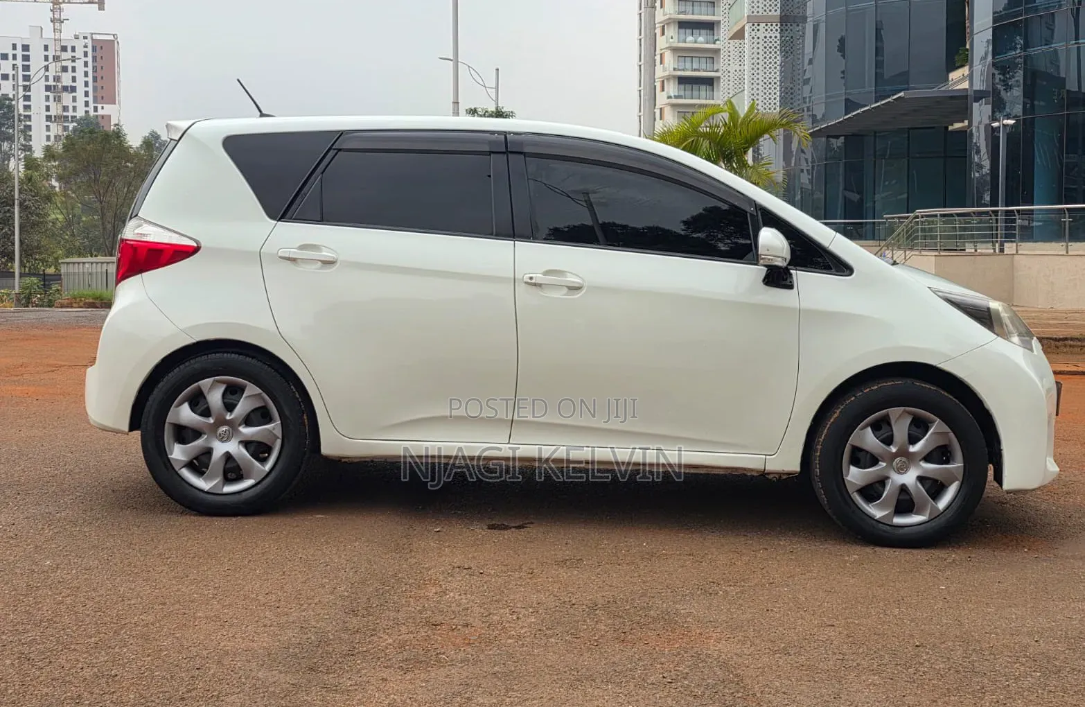 Toyota Ractis 2012 White