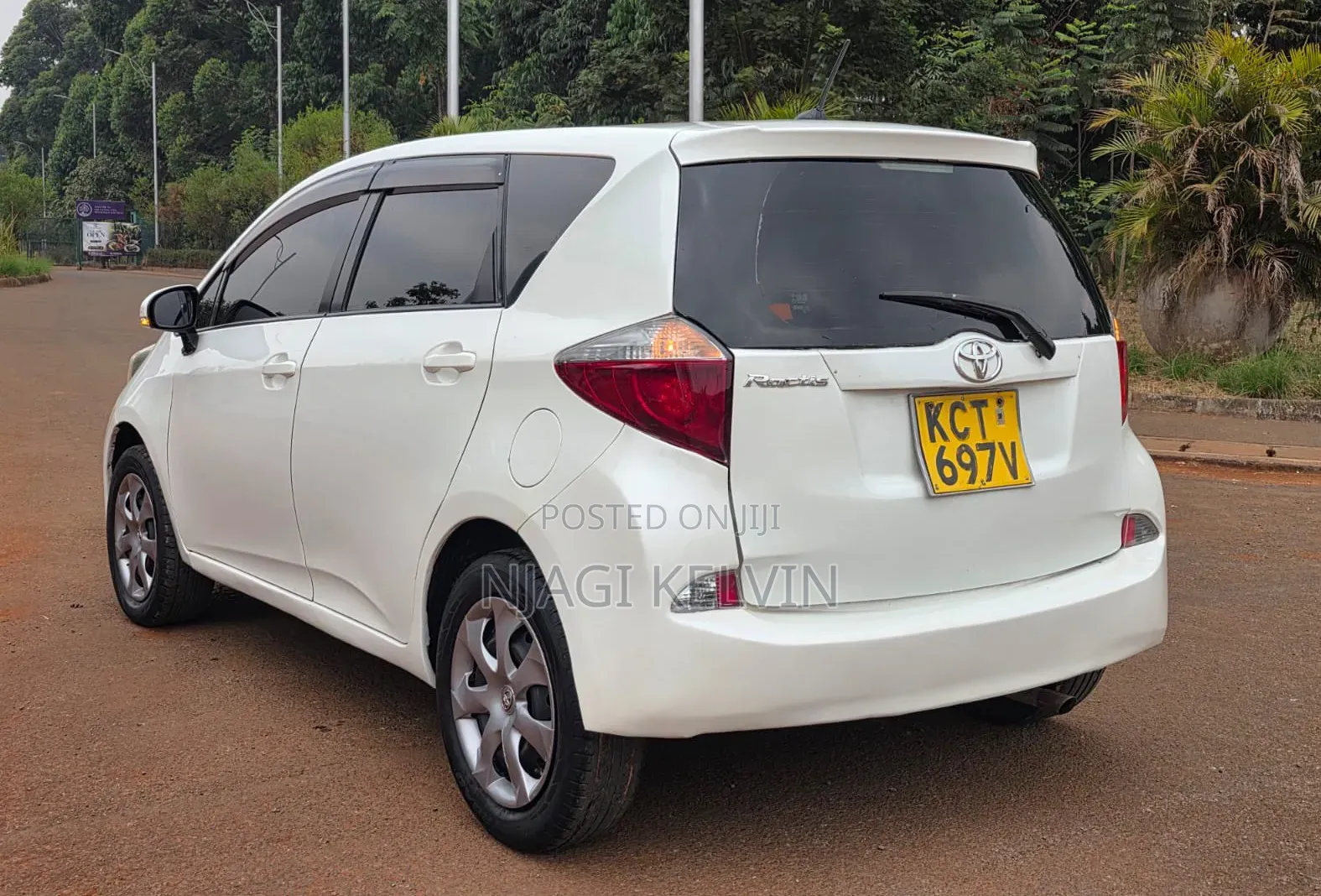 Toyota Ractis 2012 White