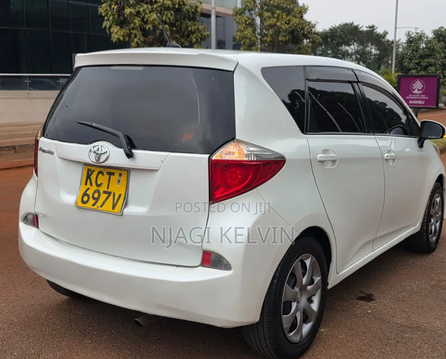 Toyota Ractis 2012 White
