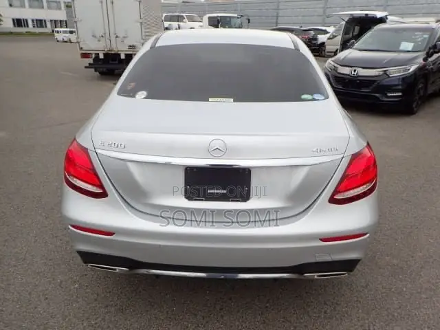 Mercedes-Benz E200 2019 Silver