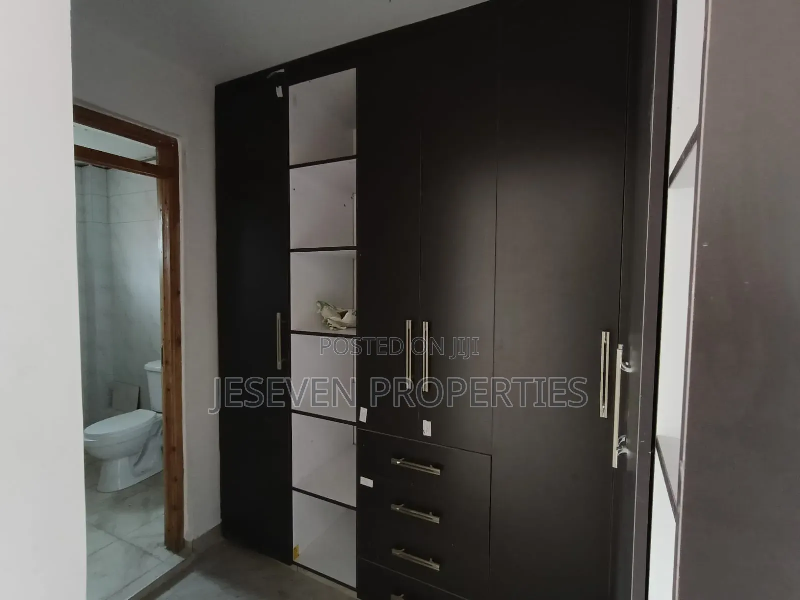 5bdrm Townhouse/Terrace in Utawala, Junction/Benedicta for sale