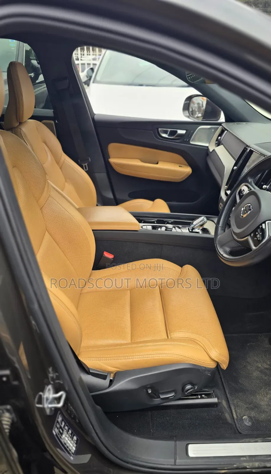 Volvo XC60 2021 Gray