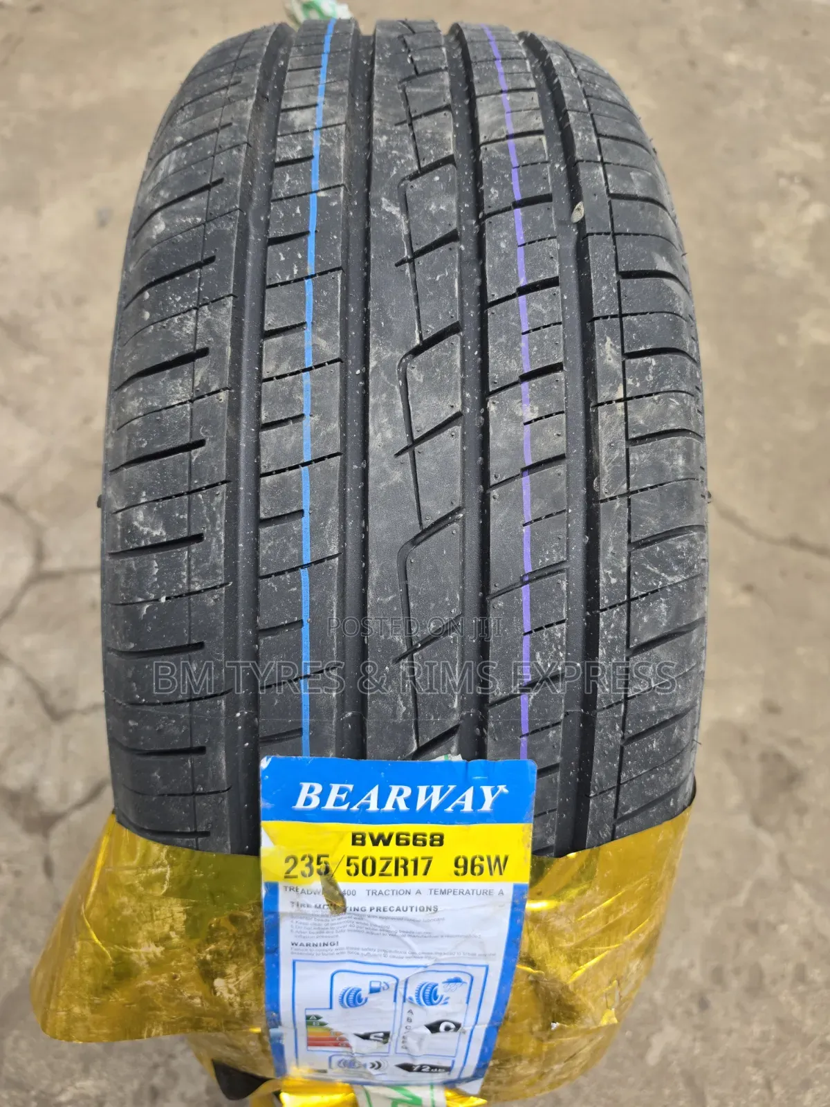 235 /50 R17 Bearway Tires