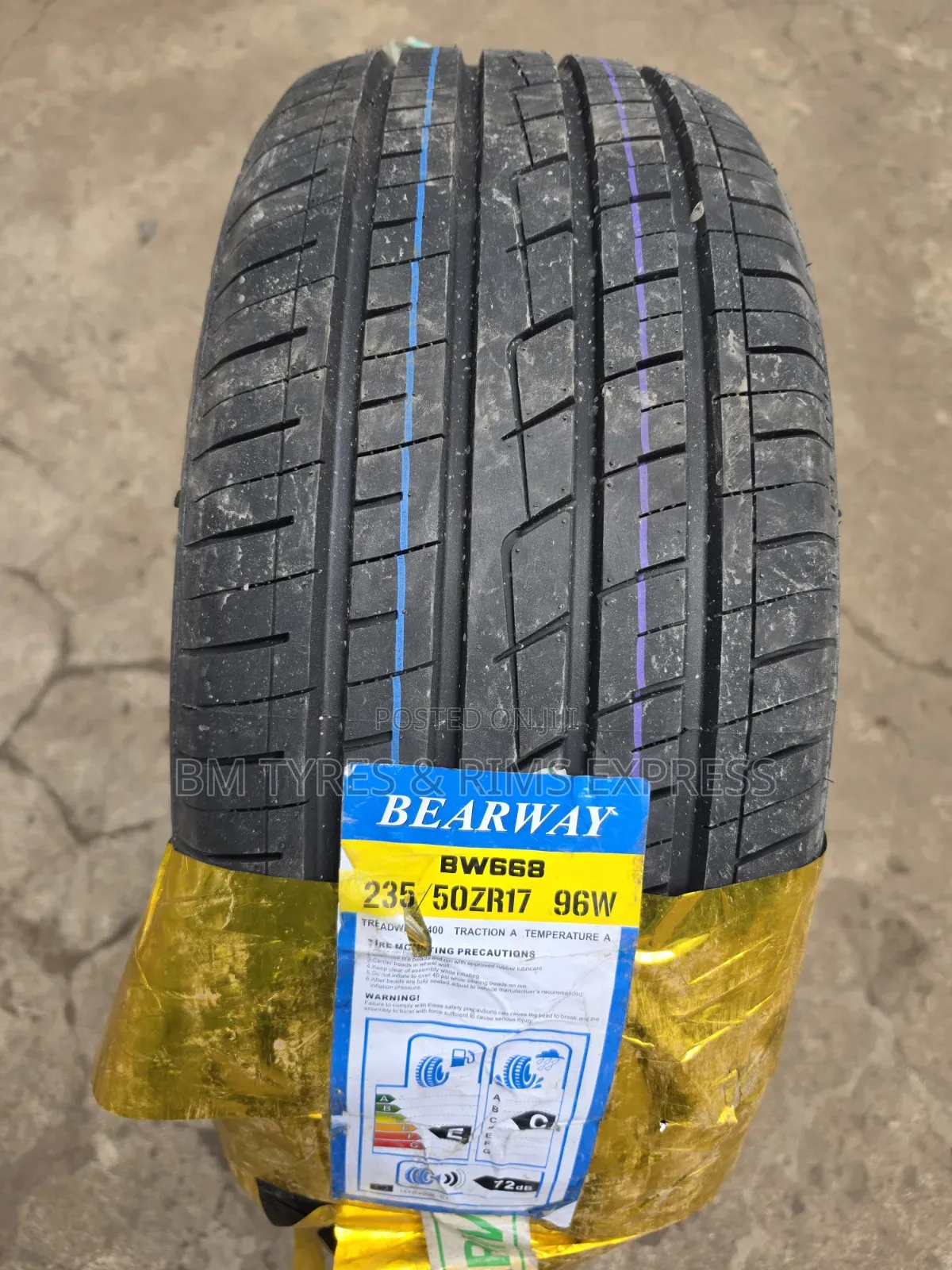 235 /50 R17 Bearway Tires