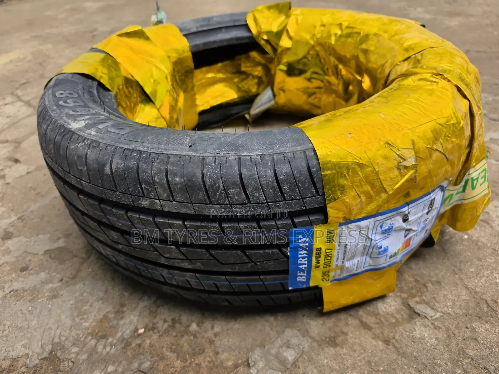 235 /50 R17 Bearway Tires