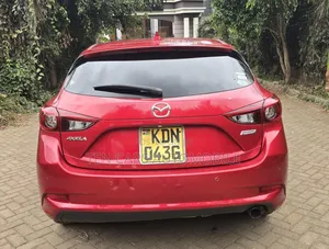 Mazda Axela 2017 Red