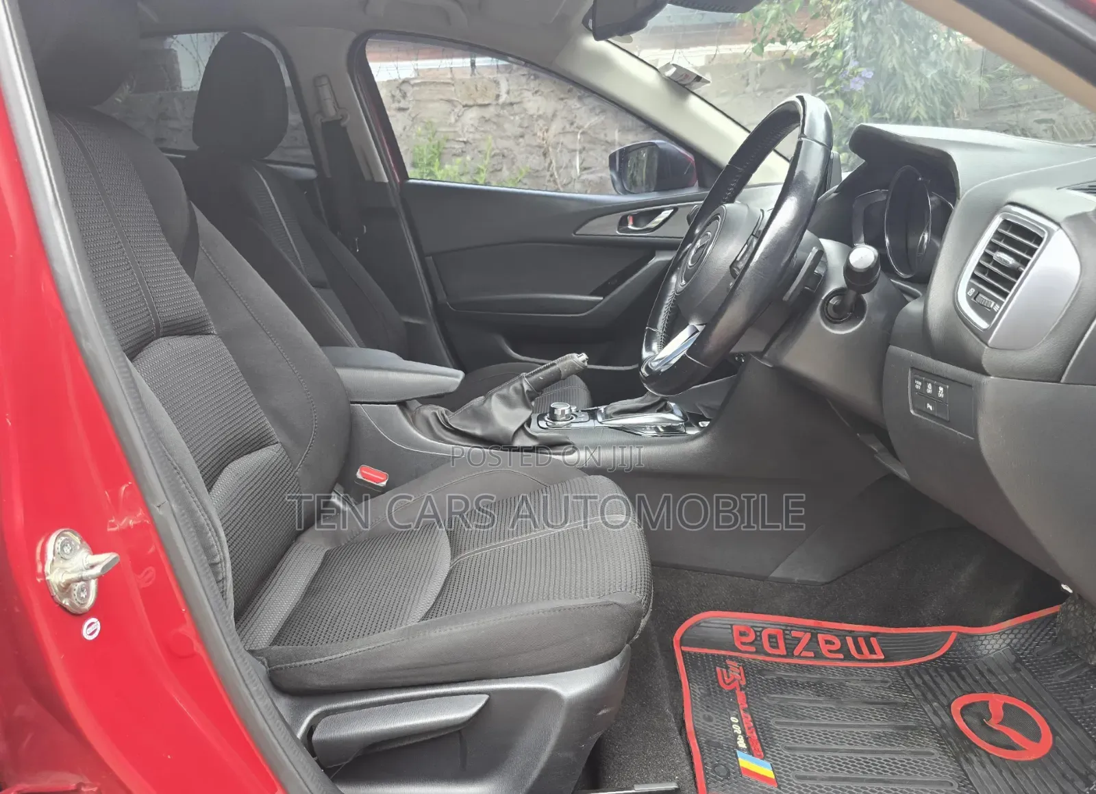Mazda Axela 2017 Red
