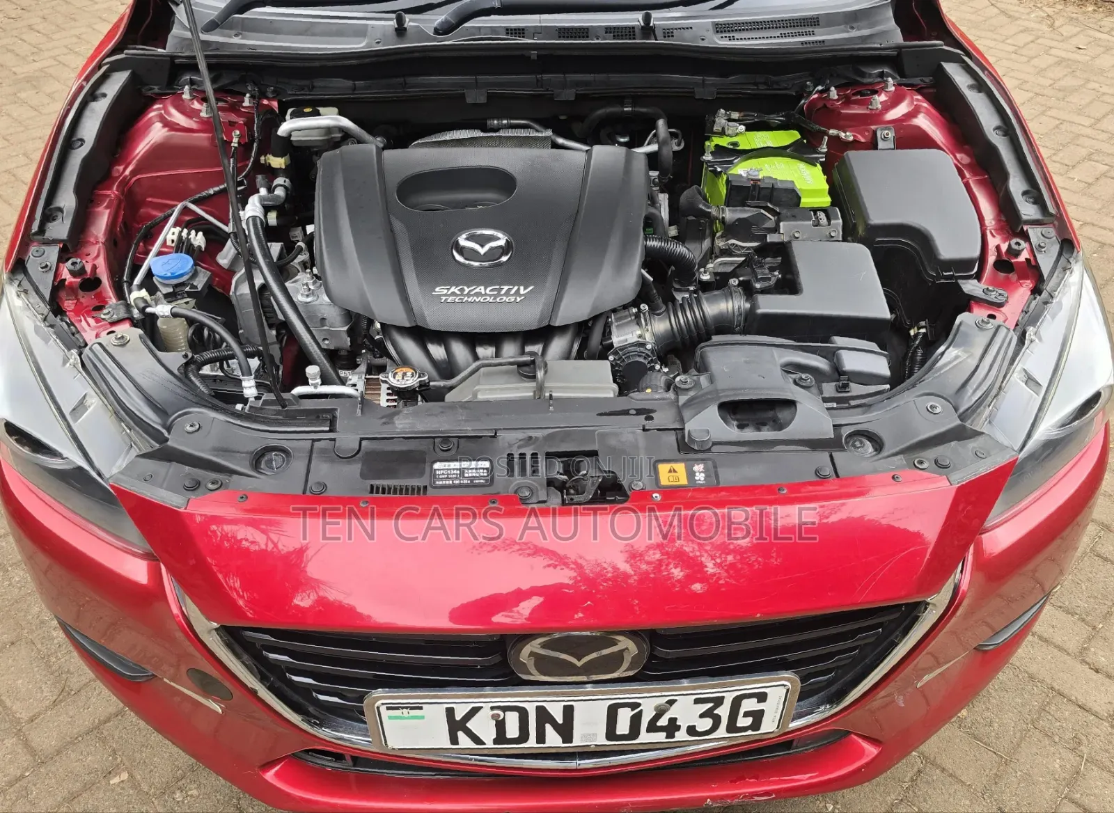 Mazda Axela 2017 Red