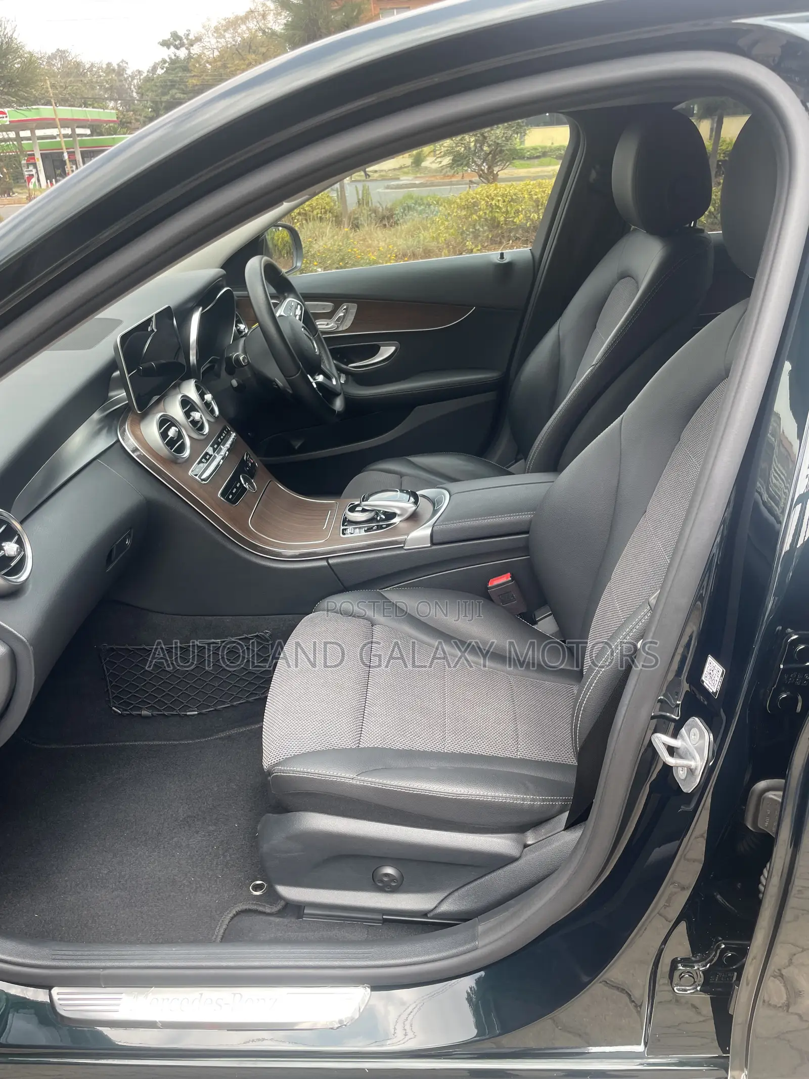 Mercedes-Benz C200 2019 Green