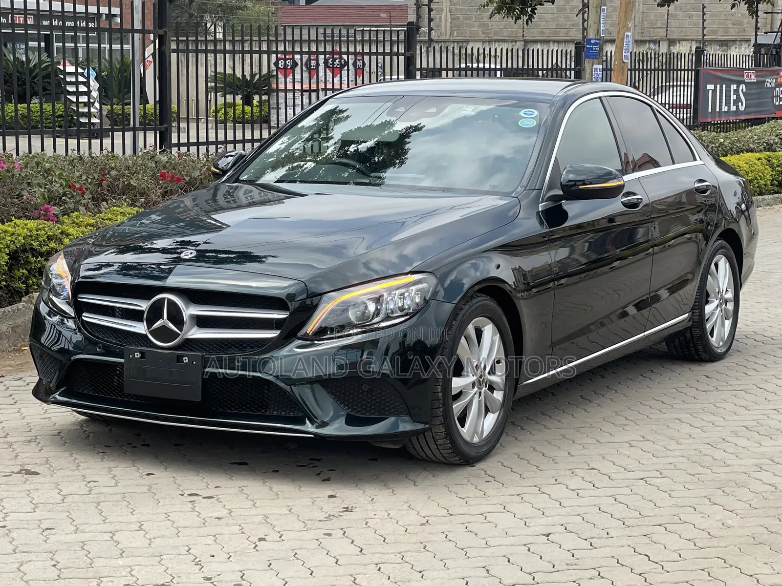 Mercedes-Benz C200 2019 Green