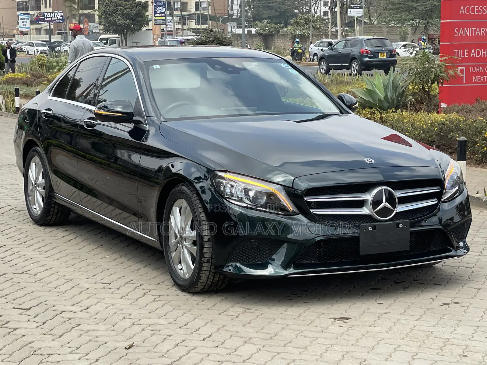 Mercedes-Benz C200 2019 Green