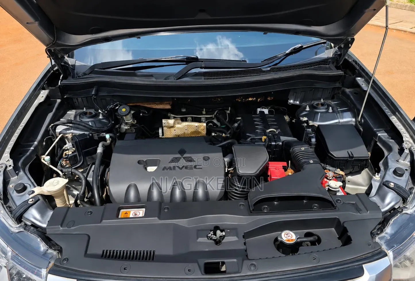 Mitsubishi Outlander 2012 Gray
