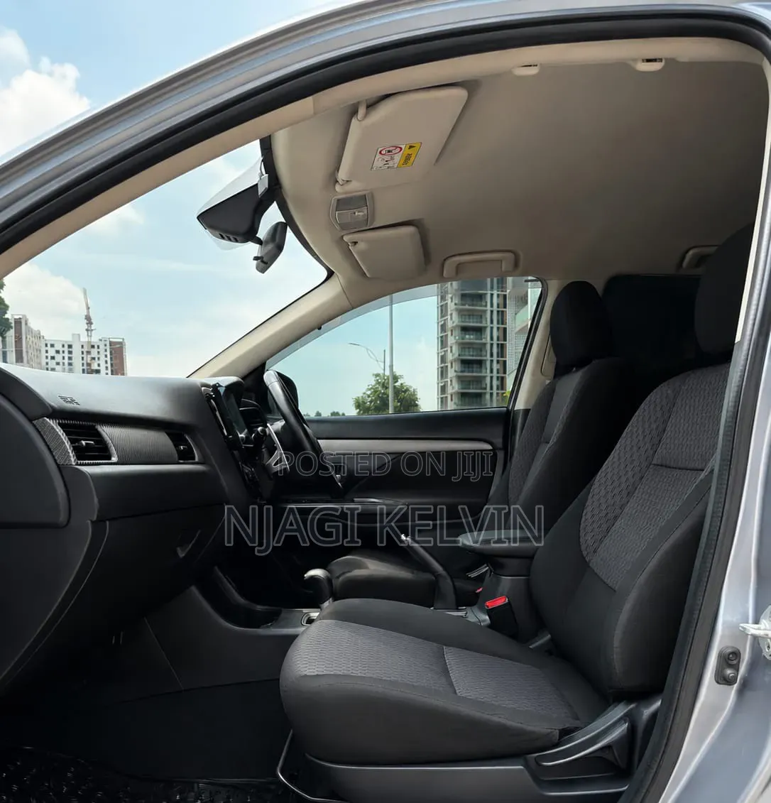 Mitsubishi Outlander 2012 Gray