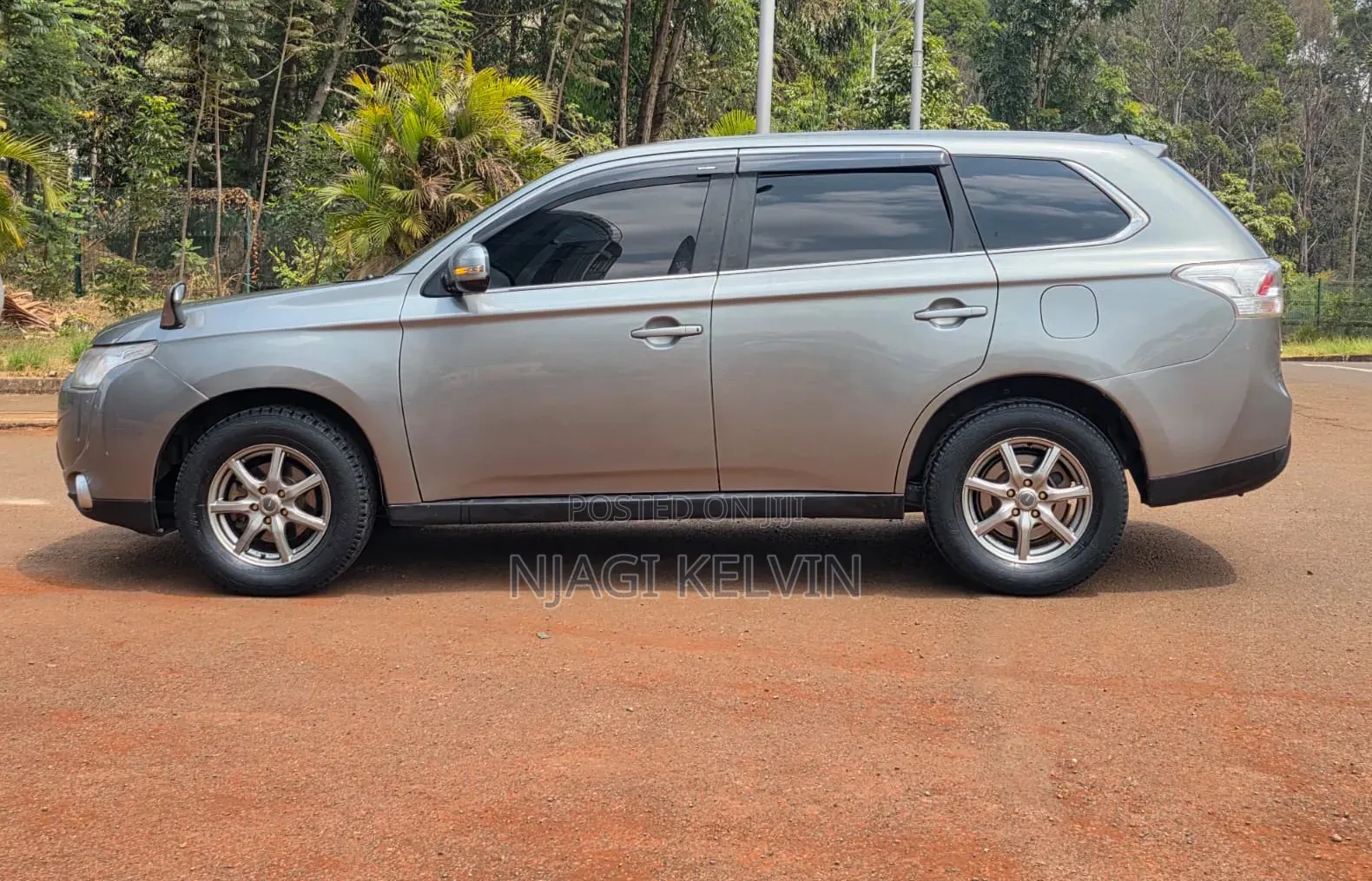 Mitsubishi Outlander 2012 Gray