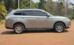 Mitsubishi Outlander 2012 Gray