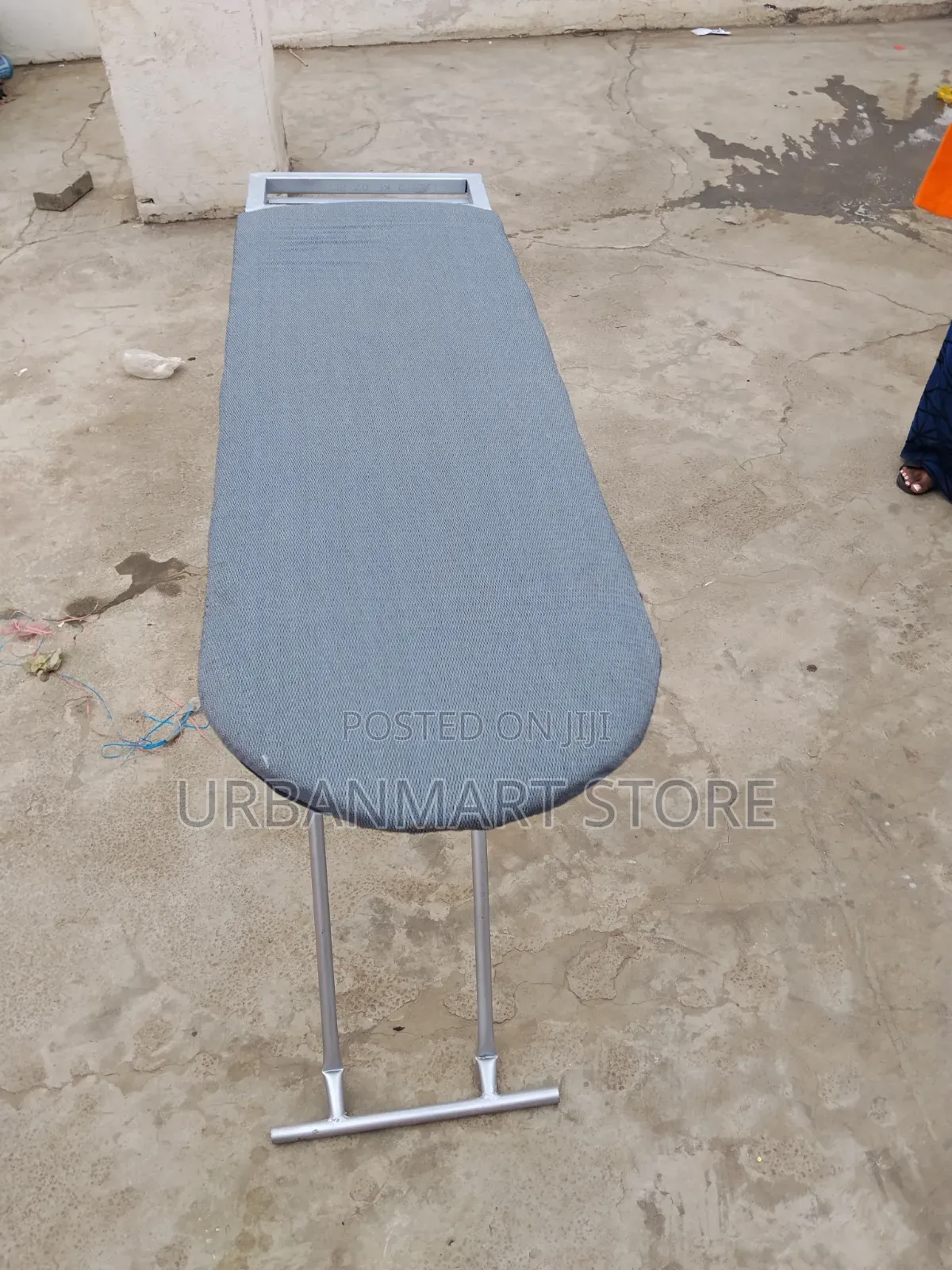 Metallic Ironing Board With Iron Rest – Grey