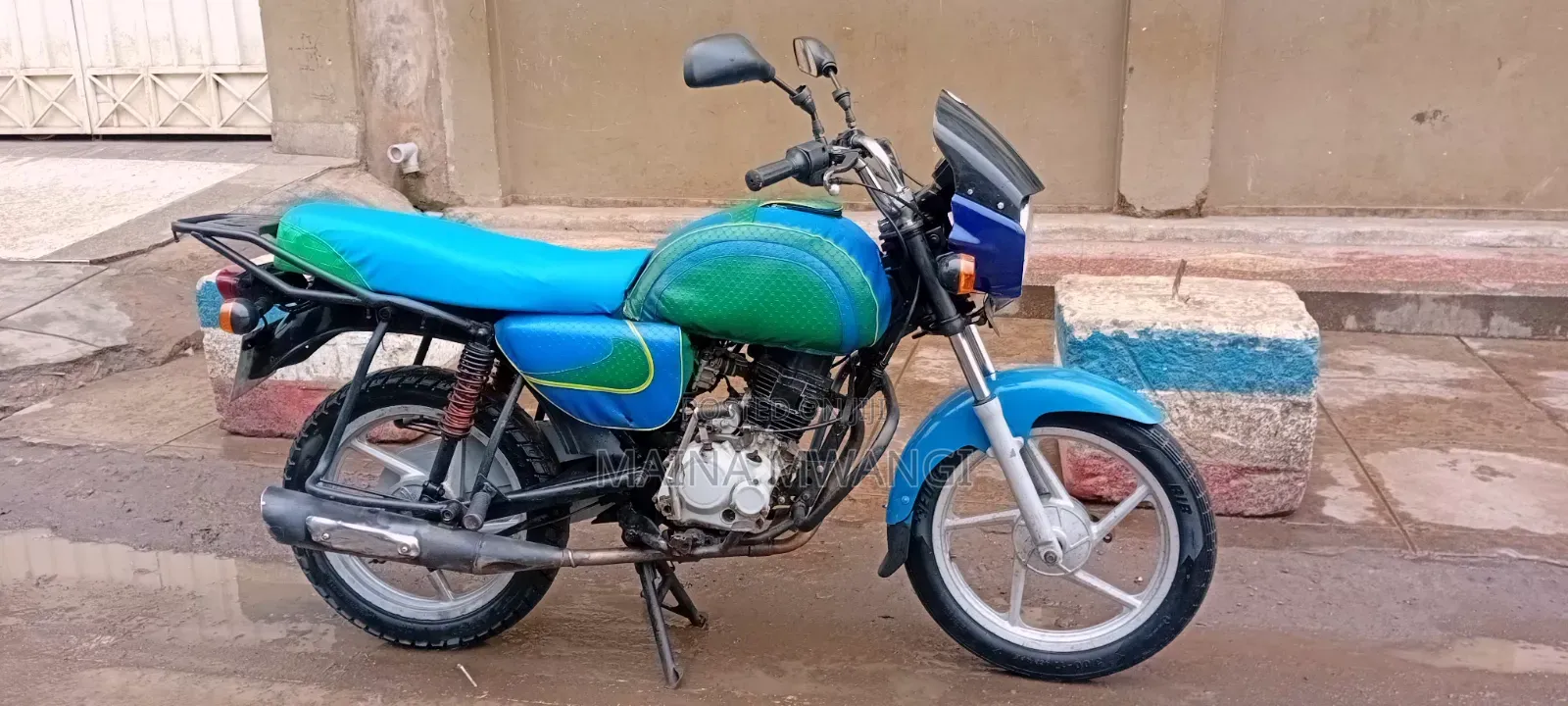 Bajaj Boxer 2020 Blue