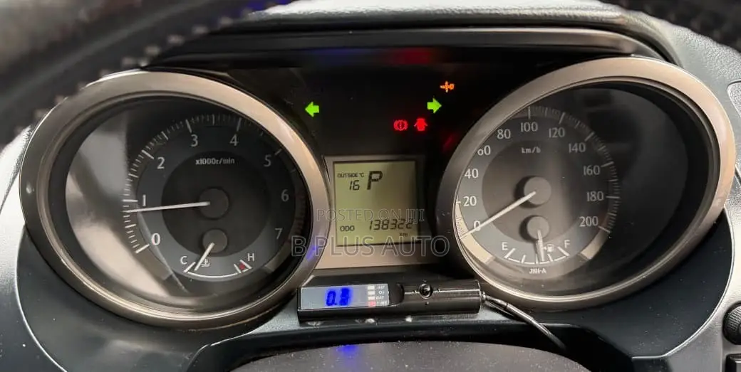 Toyota Land Cruiser Prado 2010 White