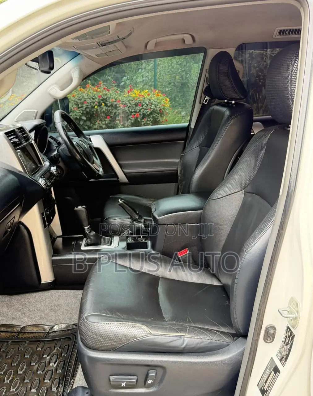 Toyota Land Cruiser Prado 2010 White