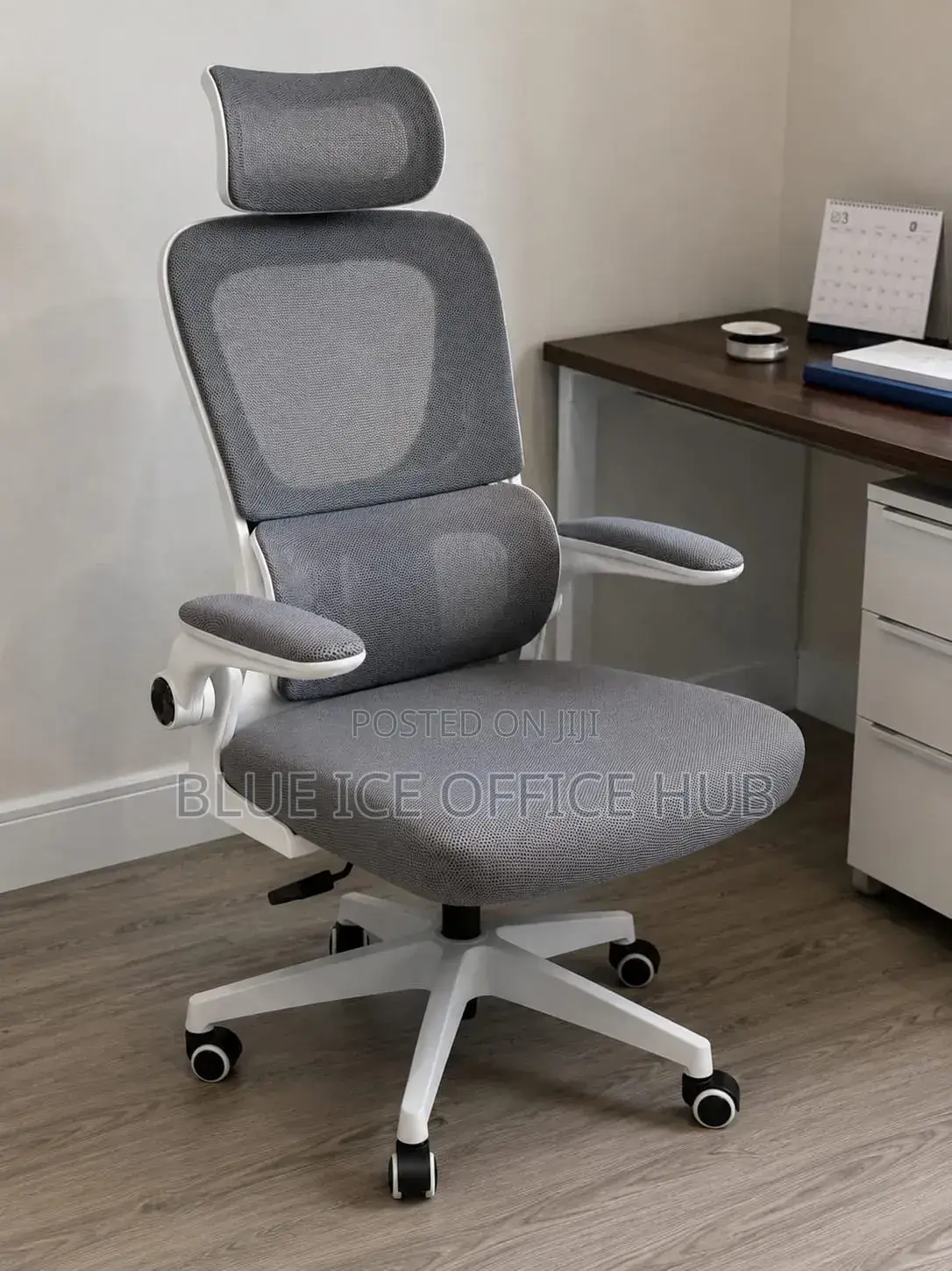 Ergonomic Office Chair With Headrest – Grey High Back Mesh Chair