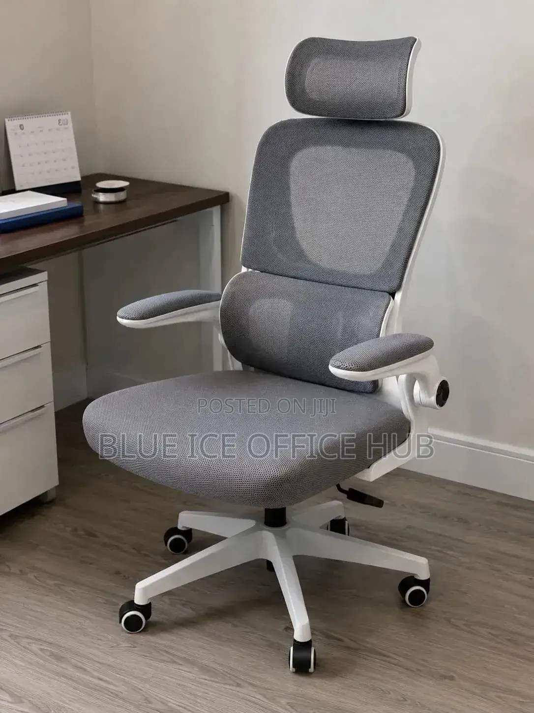 Ergonomic Office Chair With Headrest – Grey High Back Mesh Chair