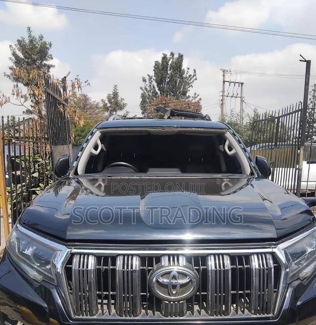 Toyota Prado J150 Windscreen