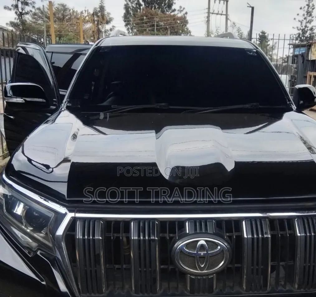 Toyota Prado J150 Windscreen