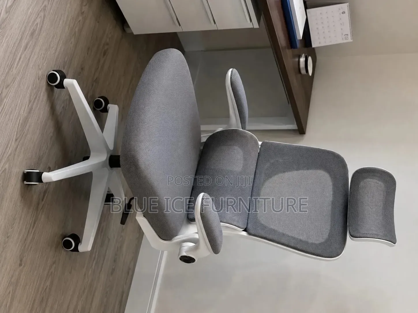 Ergonomic Office Chair With Headrest – Grey High Back Mesh Chair