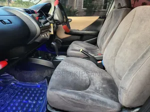 Honda Fit 2006 Gray