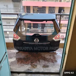 Nissan X-Trail NT32 Tailgate, Clean Original Ex Japan Boot