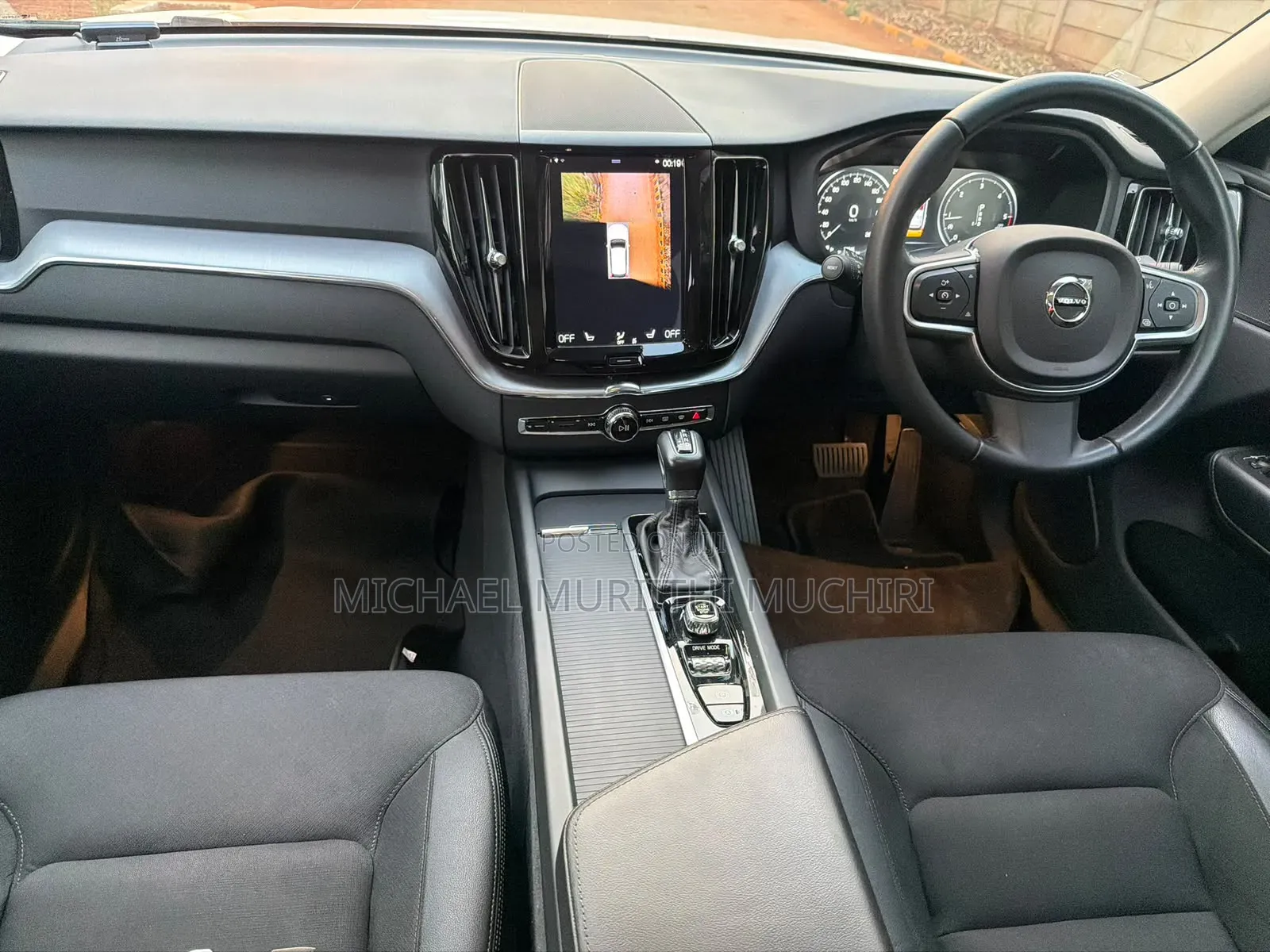 Volvo XC60 2019 White