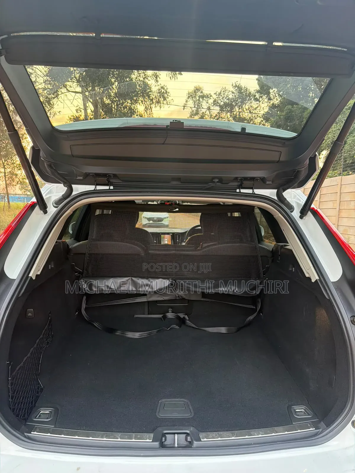 Volvo XC60 2019 White