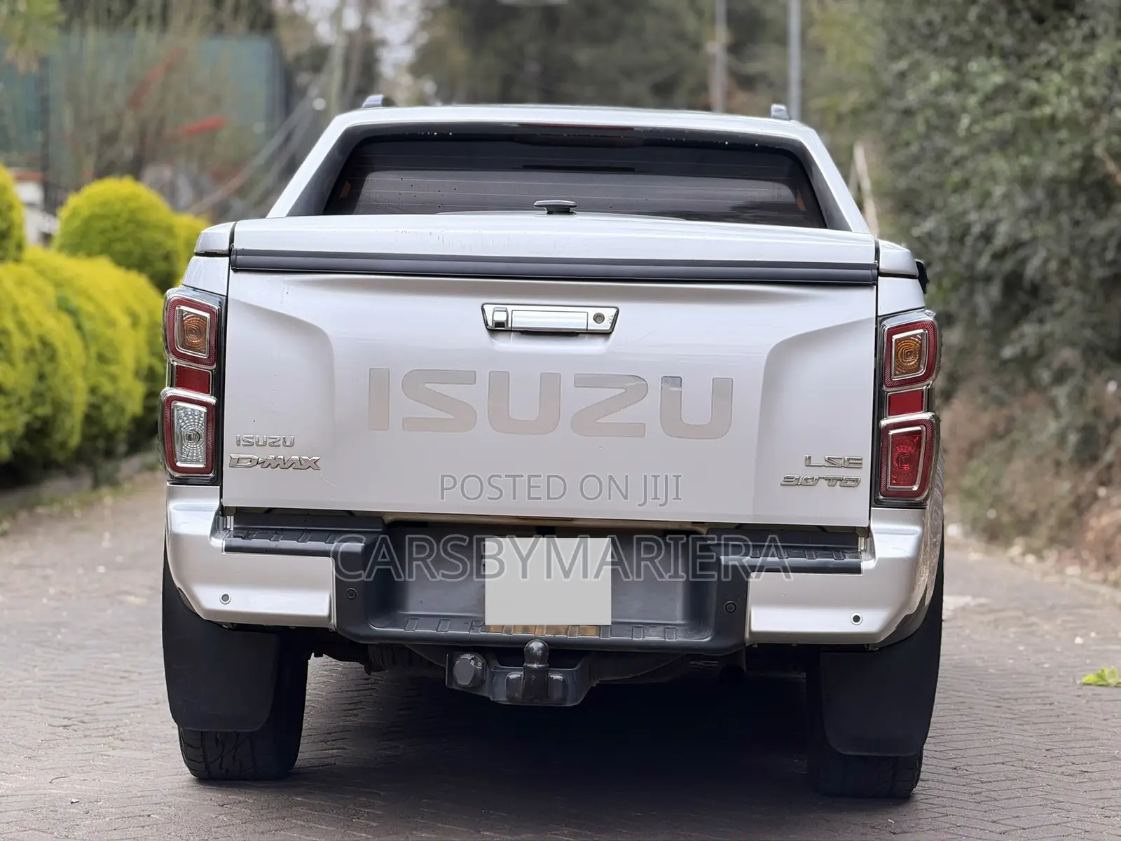 Isuzu D-MAX 2022 Silver