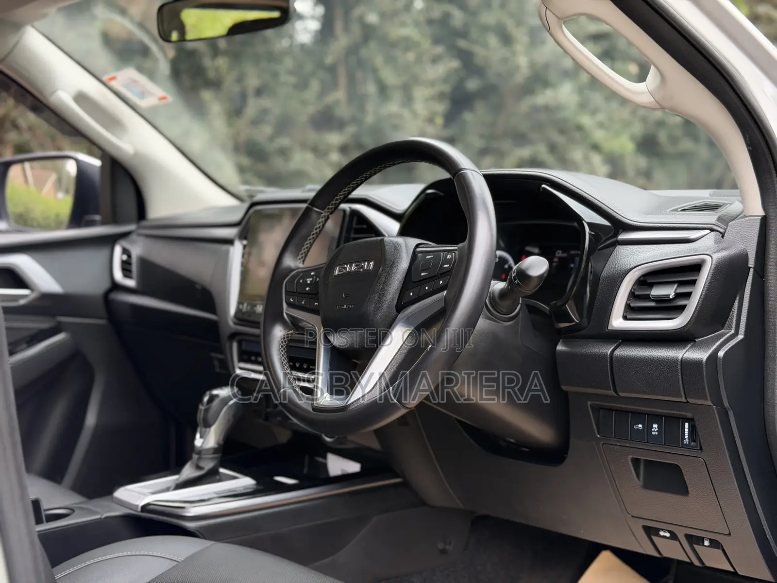 Isuzu D-MAX 2022 Silver