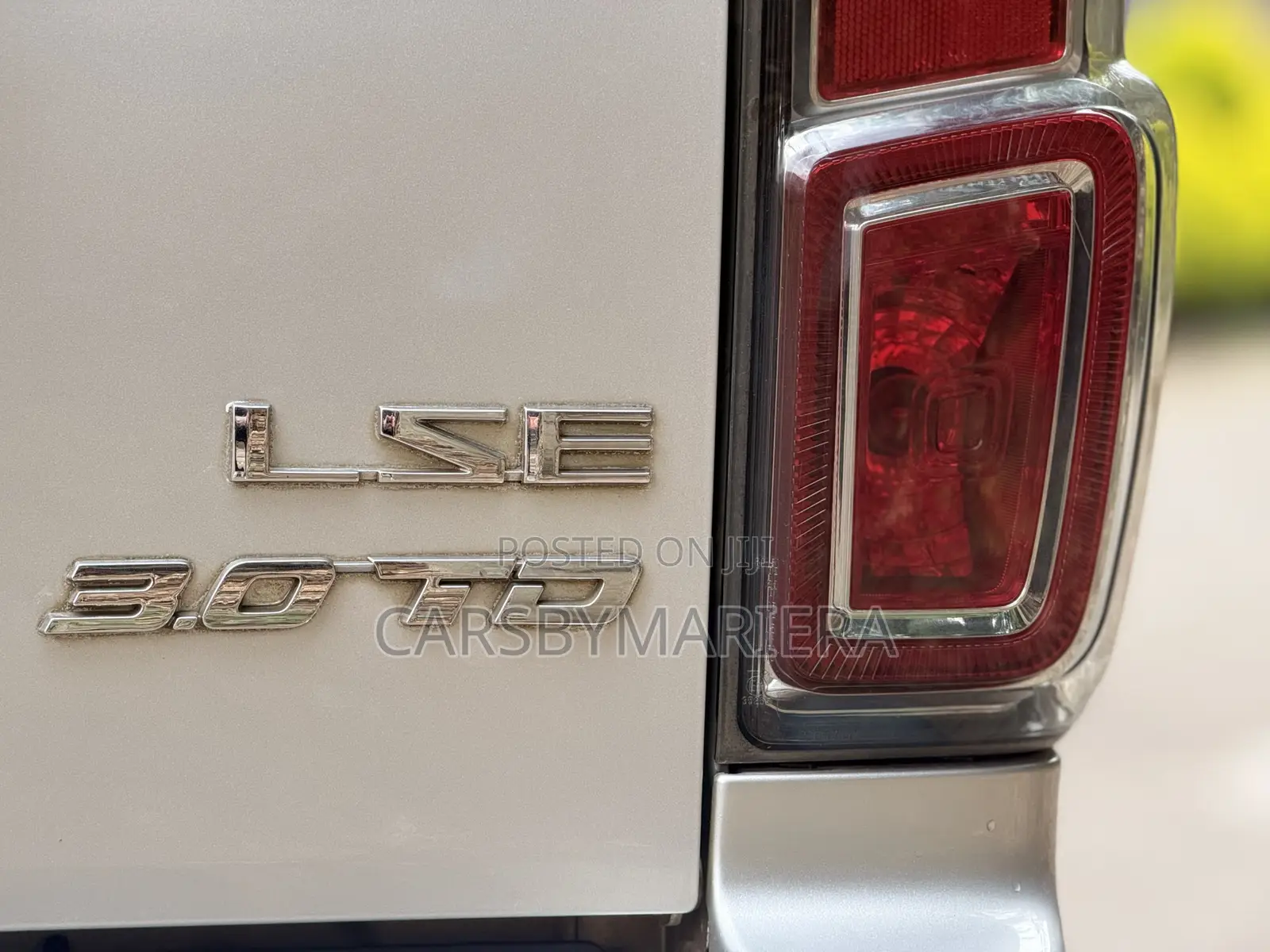 Isuzu D-MAX 2022 Silver