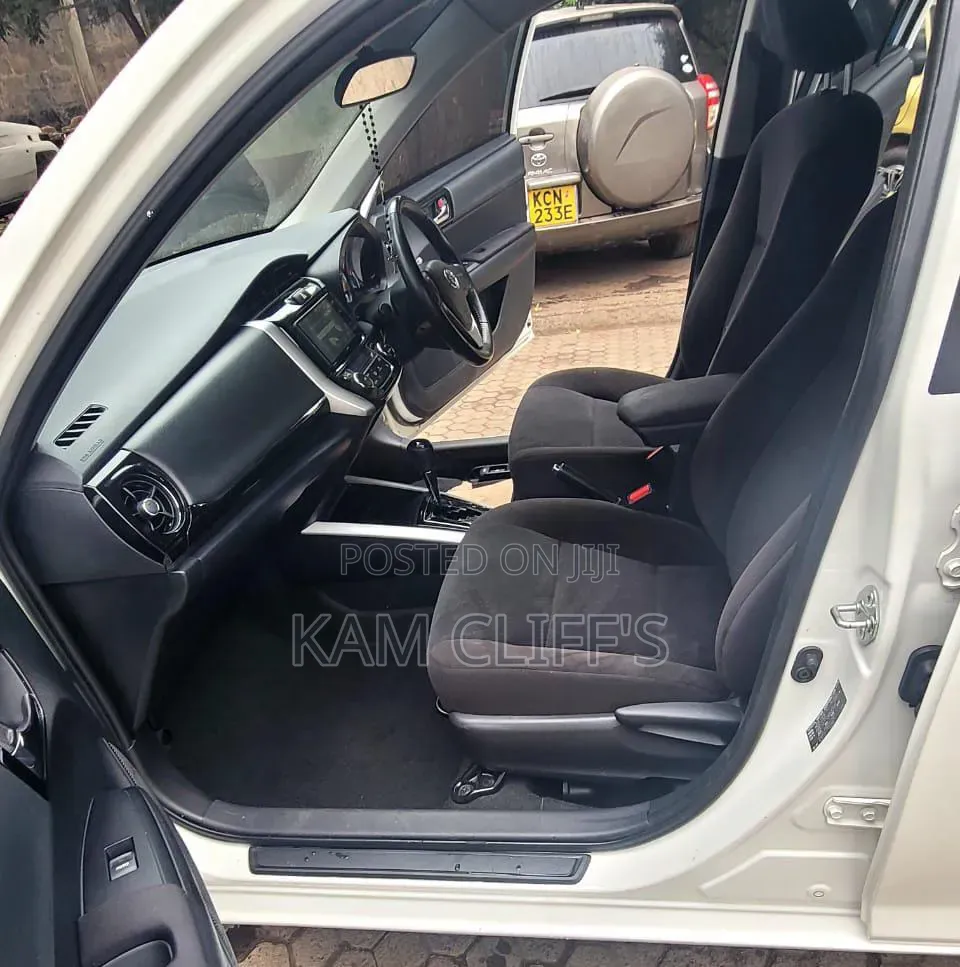 Toyota Axio 2018 White