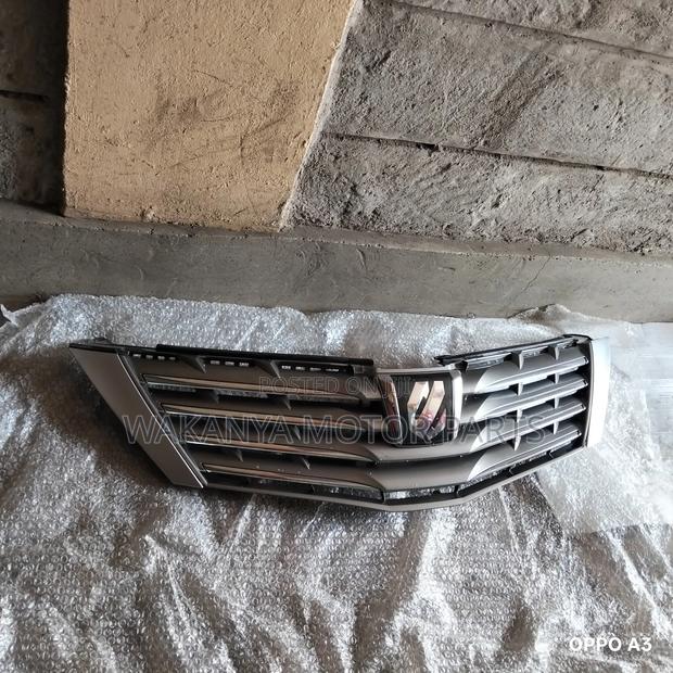 Toyota Alphard Model 2010 Grille, Clean Original Ex Japan Spare