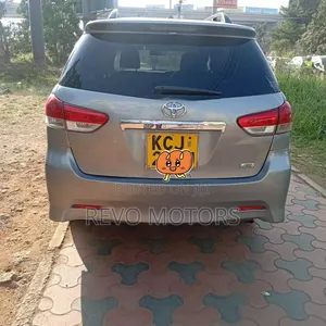 Toyota Wish 2009 Silver