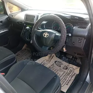 Toyota Wish 2009 Silver