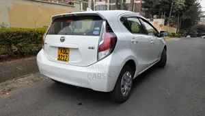 Toyota Aqua 2016 White