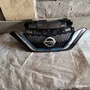Nissan Note Grille Hybrid, Model 2015. Ex Japan