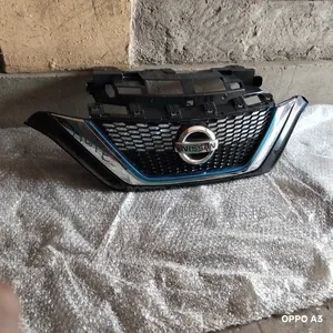 Nissan Note Grille Hybrid, Model 2015. Ex Japan