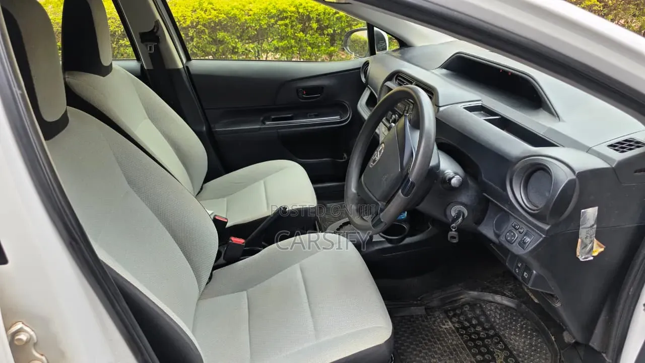 Toyota Aqua 2016 White