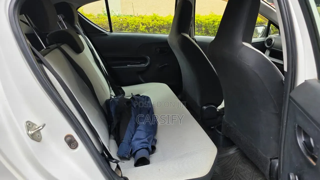 Toyota Aqua 2016 White