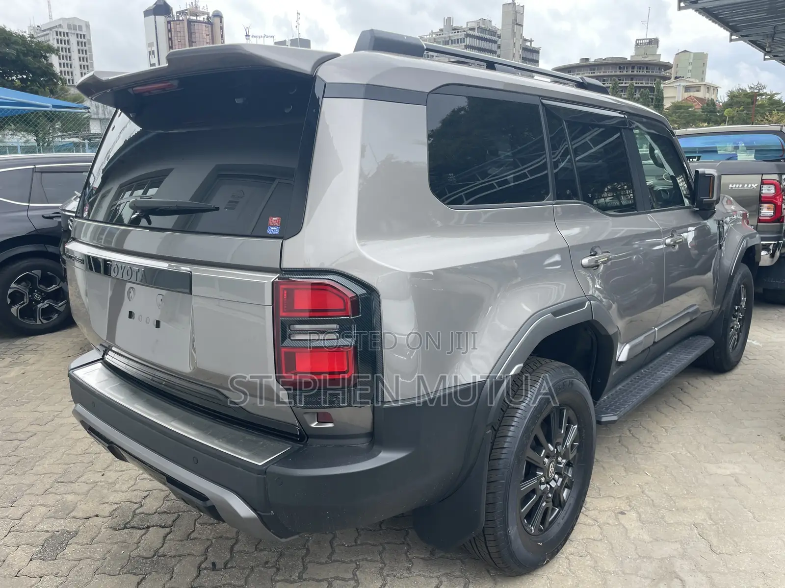 Toyota Land Cruiser Prado 2.7 2024 Gray