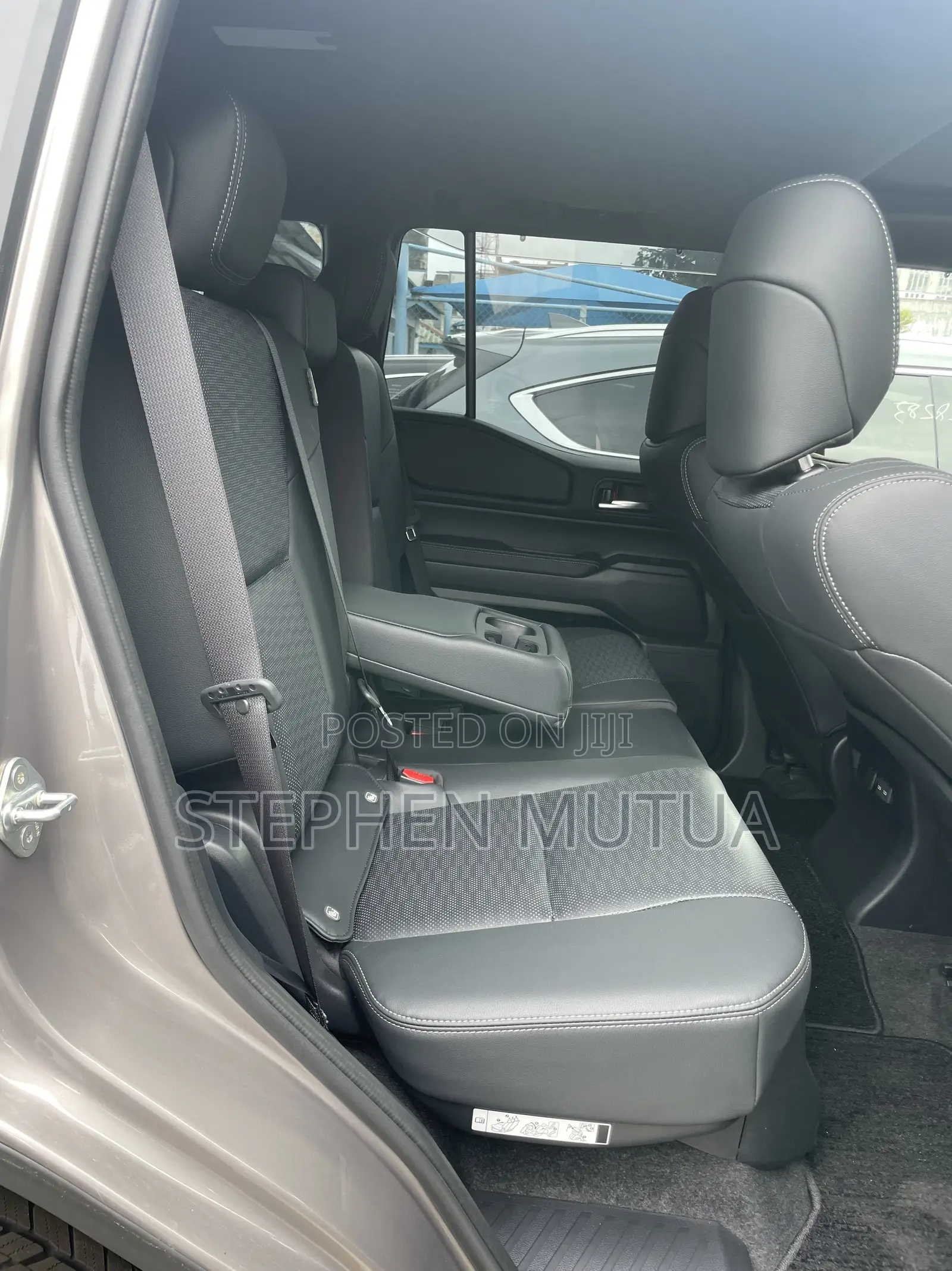 Toyota Land Cruiser Prado 2.7 2024 Gray