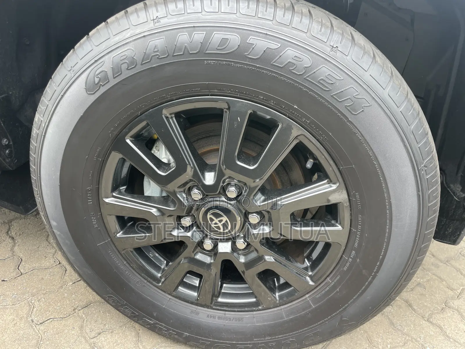 Toyota Land Cruiser Prado 2.7 2024 Gray